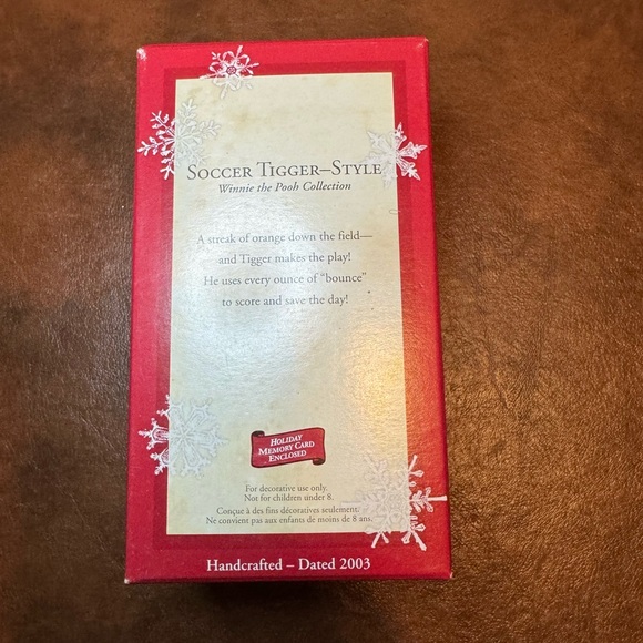 NWT Disney Soccer Tigger-Style Hallmark Keepsake Ornament - Picture 4 of 8